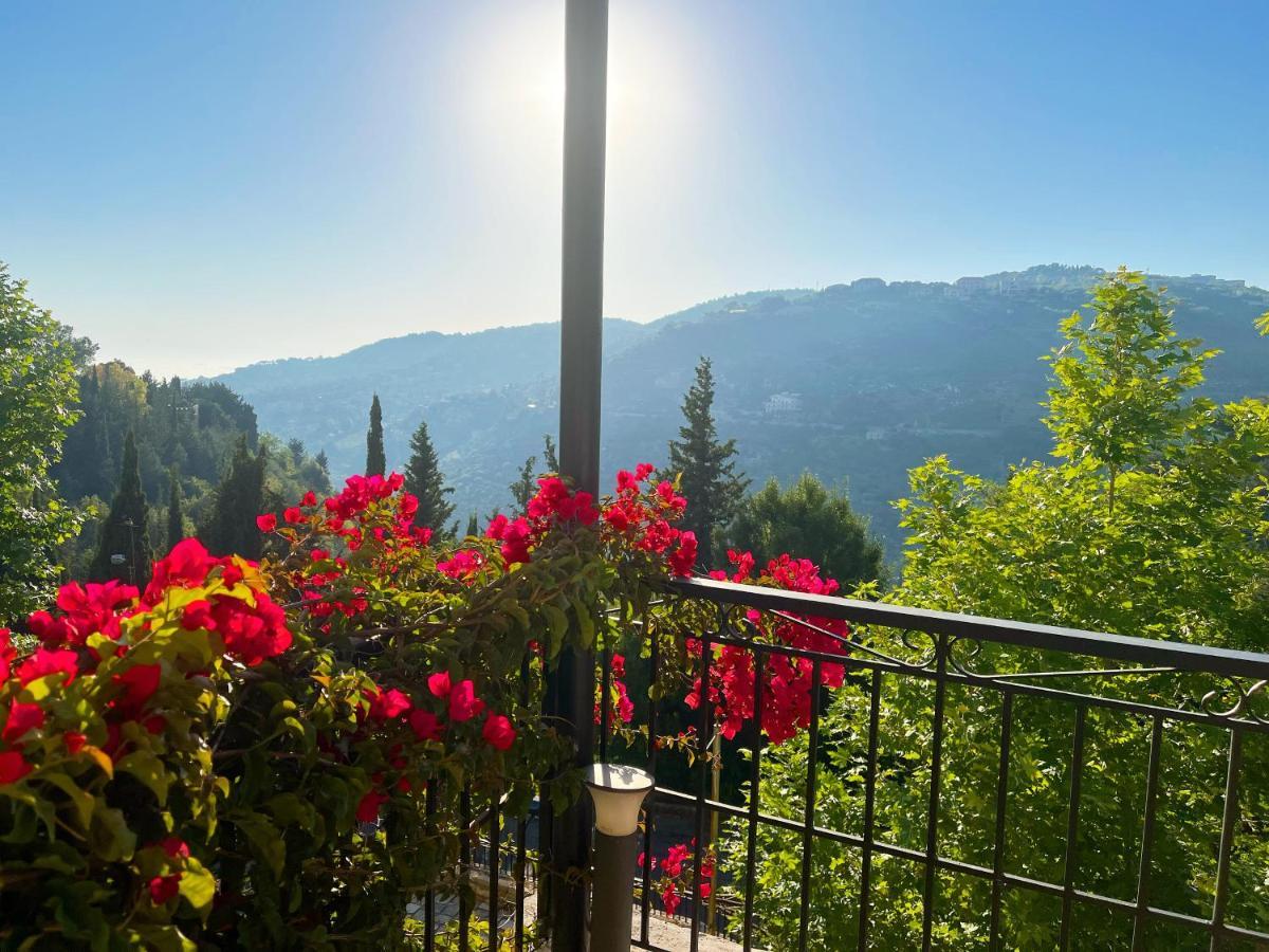 Beit Lebbos Hotel Beiteddine Buitenkant foto
