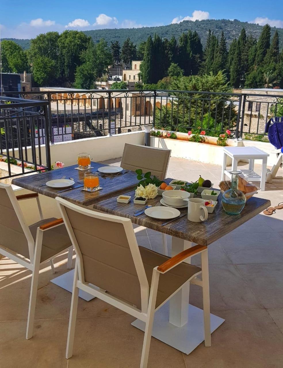 Beit Lebbos Hotel Beiteddine Buitenkant foto
